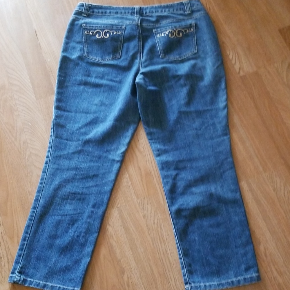 Christopher & Banks Petite Jeans - Picture 2 of 4
